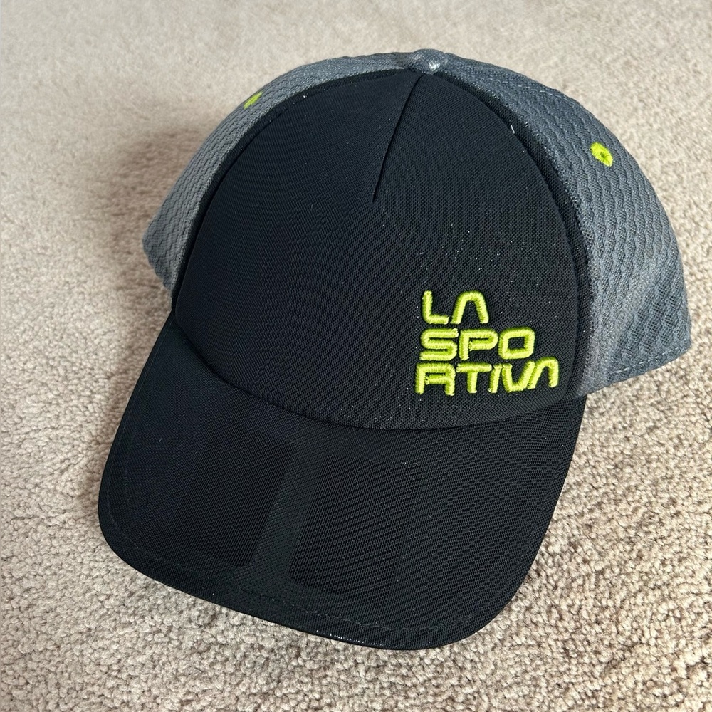 La Sportiva Hive Active Cap NWT
